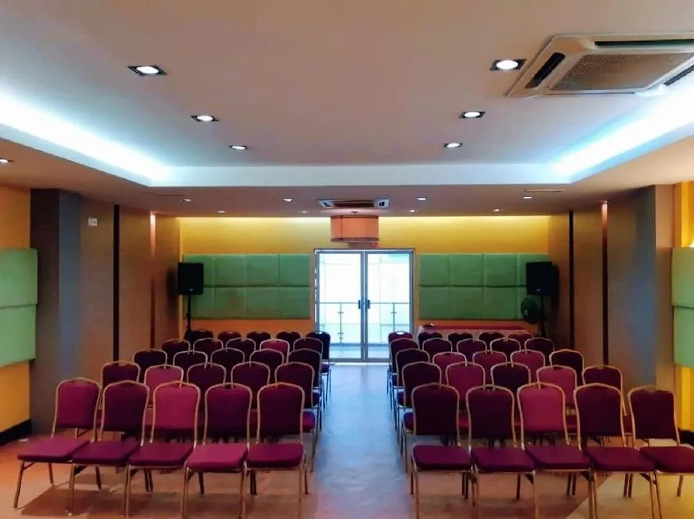 Celyn Hotel City Mall Κότα Κιναμπαλού